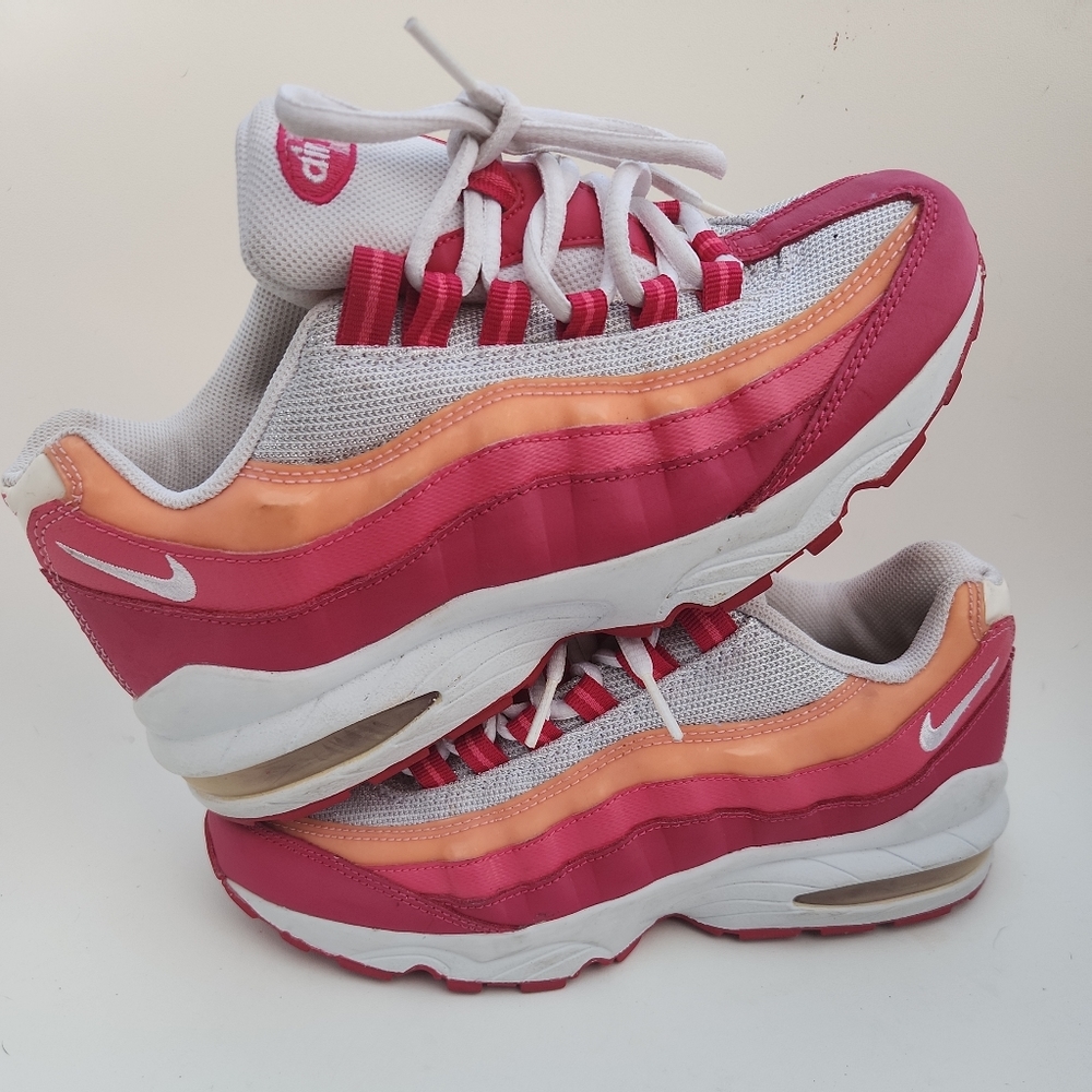 Nike Air Max kids 6Y or 7.5W pink and white